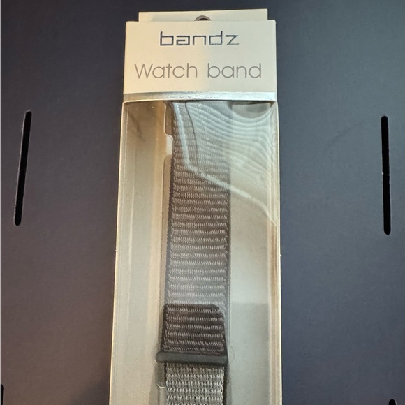 BANDZ WATCHBAND BLACK FITS APPLE WATCH 38/40MM FABRIC BAND BAW40021-BLWH NEW - Picture 1 of 3